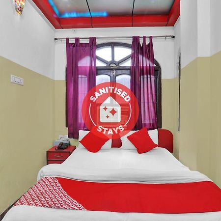 Oyo 82407 K Shree Guest House Varanasi Ngoại thất bức ảnh