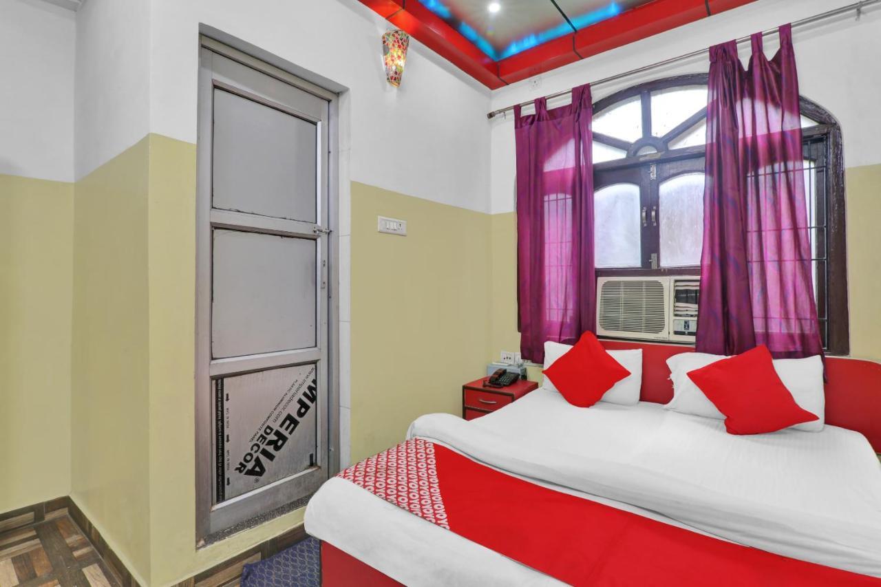 Oyo 82407 K Shree Guest House Varanasi Ngoại thất bức ảnh