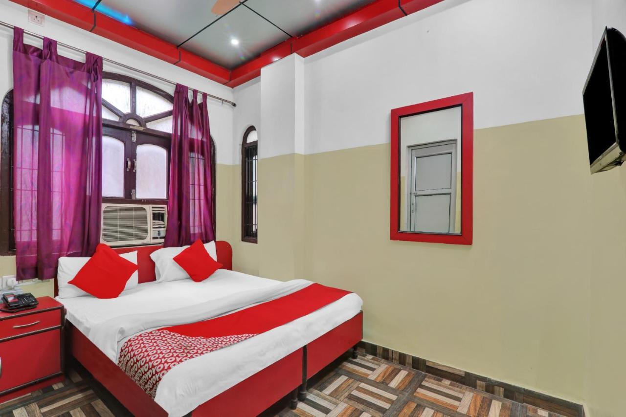 Oyo 82407 K Shree Guest House Varanasi Ngoại thất bức ảnh